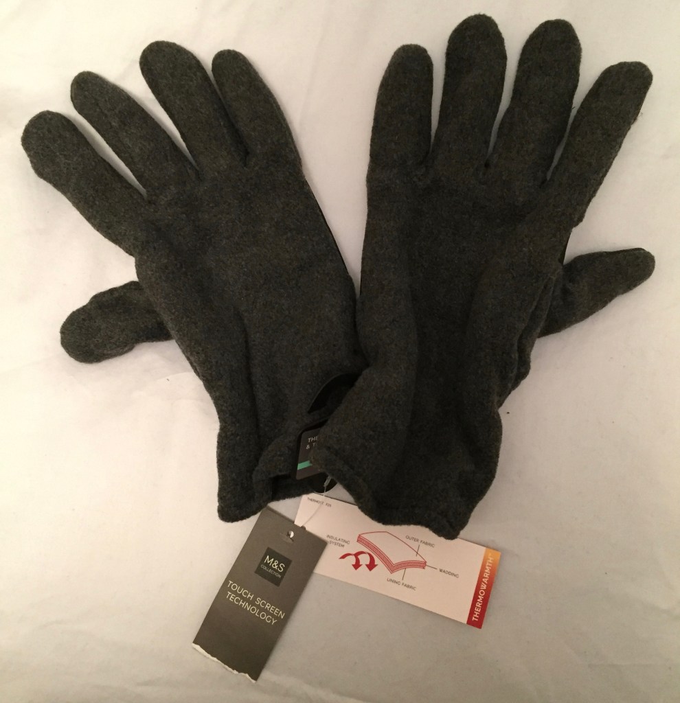 Thermal Gloves With Touchscreen Technology
